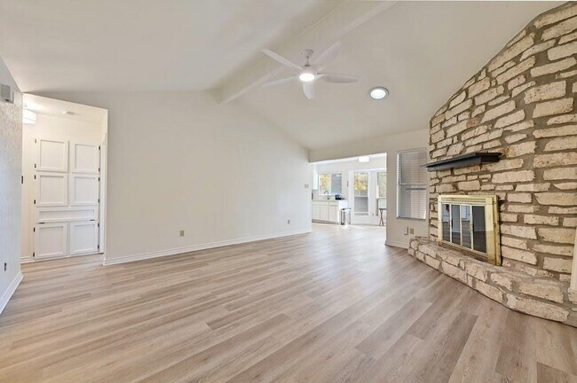 Foto del edificio - 3910 Tamil St