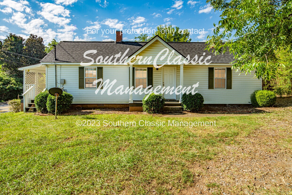 FRONT OF HOUSE - 431 S Elbert St
