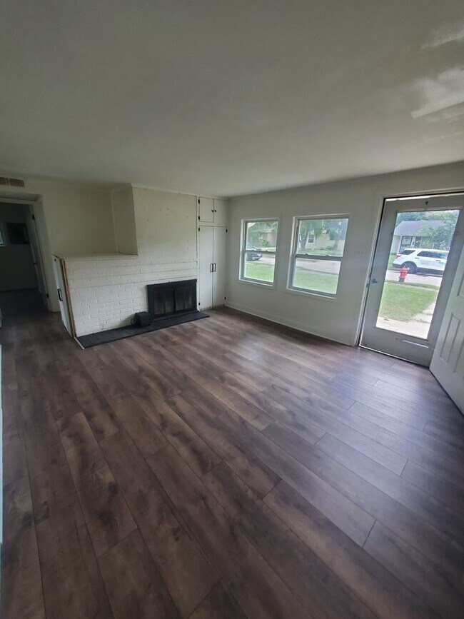 Foto del edificio - 2 Bedroom Single Family