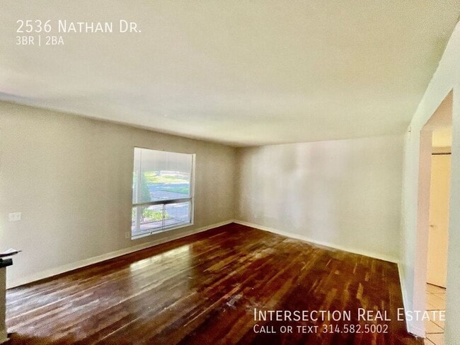 Building Photo - 2536 Nathan Dr