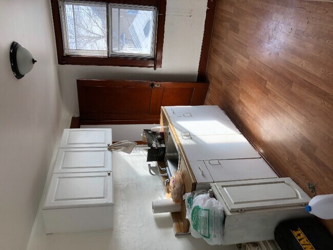 Building Photo - 19 Burgh Ave