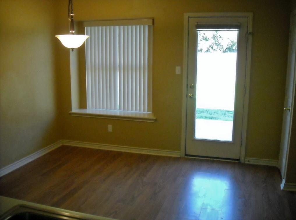 Primary Photo - "Charming 3-Bed Oasis with 2.5 Baths in Pr...