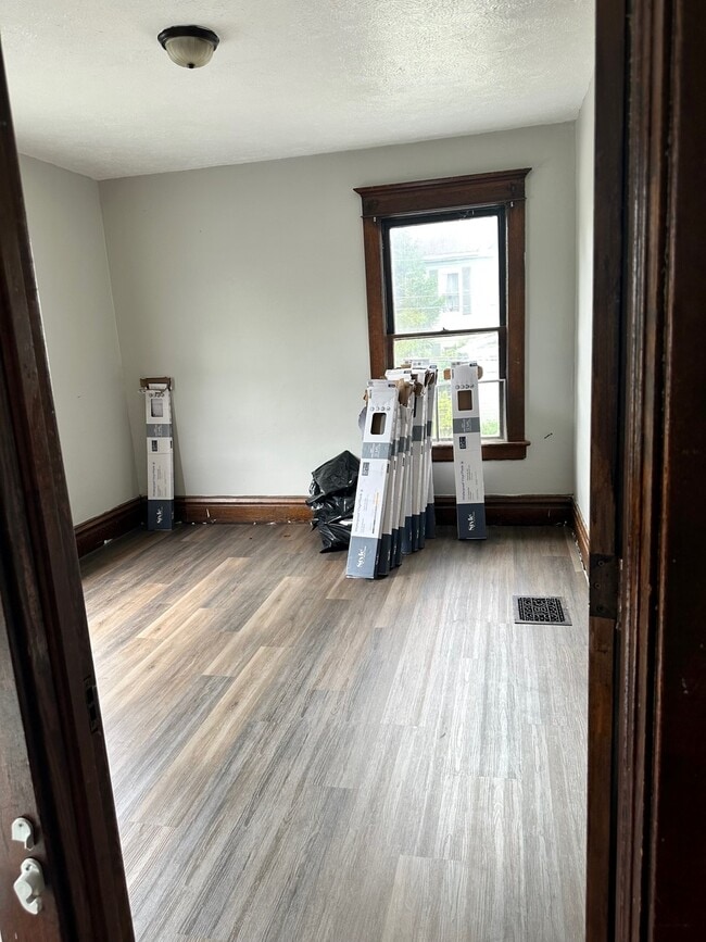 Building Photo - 42 West St