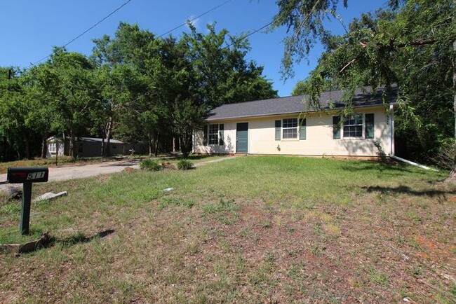 Apartments On Bullard Parkway