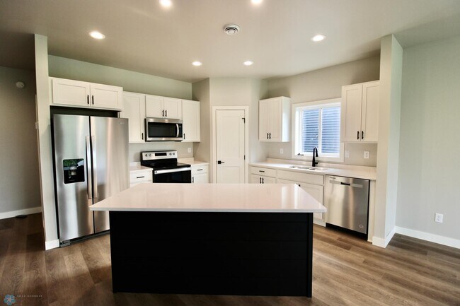 Foto del edificio - 6717 67th Ave S