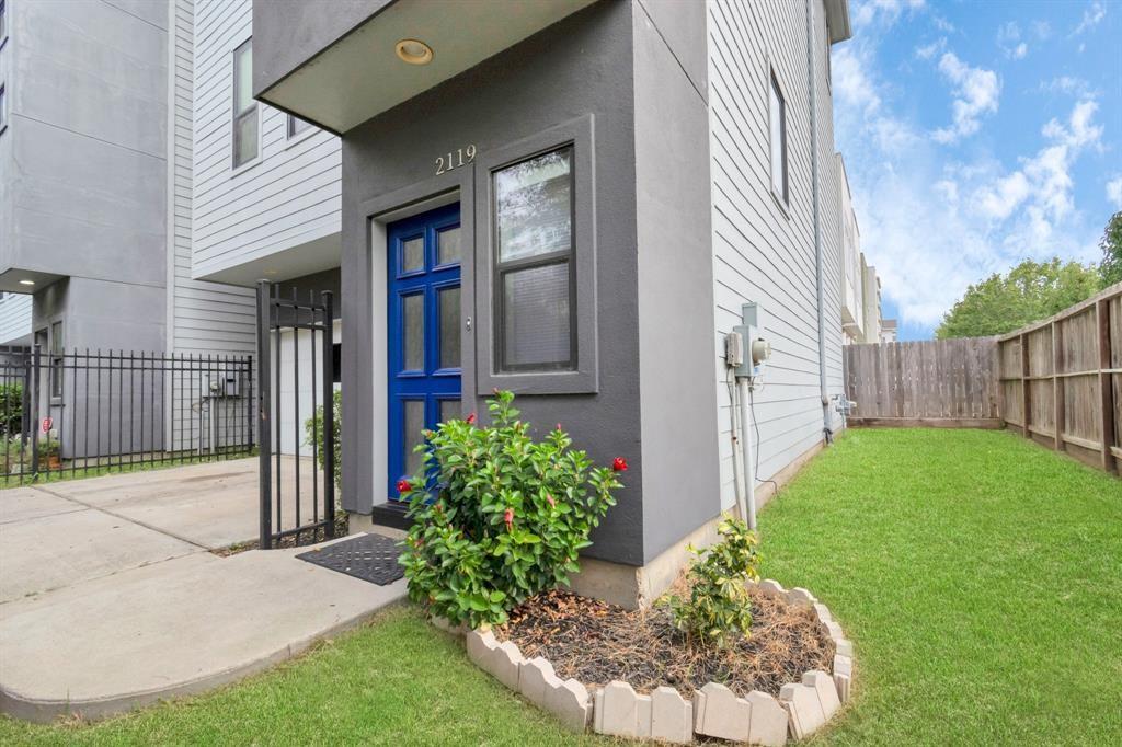 Foto principal - 2119 Hadley St