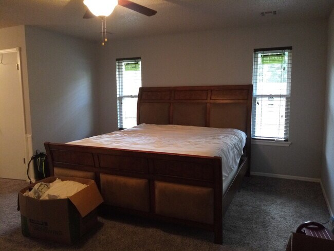 Master - 2717 Rolling Hill Terrace