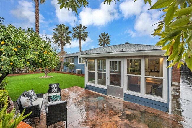 Building Photo - Charming 3-Bedroom Home in Prime Cambrian ...