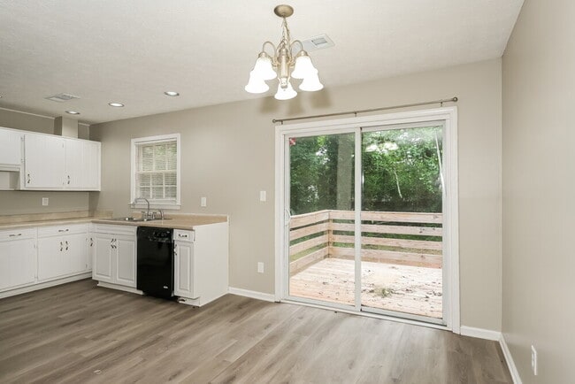 Foto del edificio - 2959 Tiller Trail SW