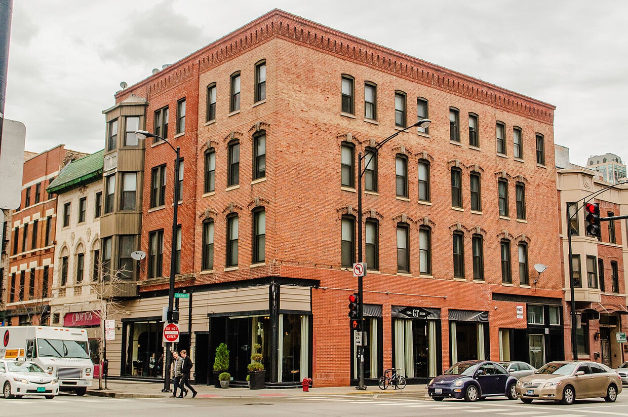 Primary Photo - 166 W Grand Ave