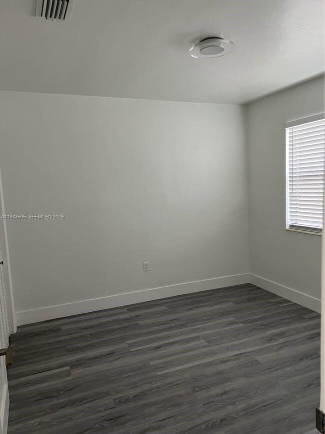 Foto del edificio - 59 E 20th St