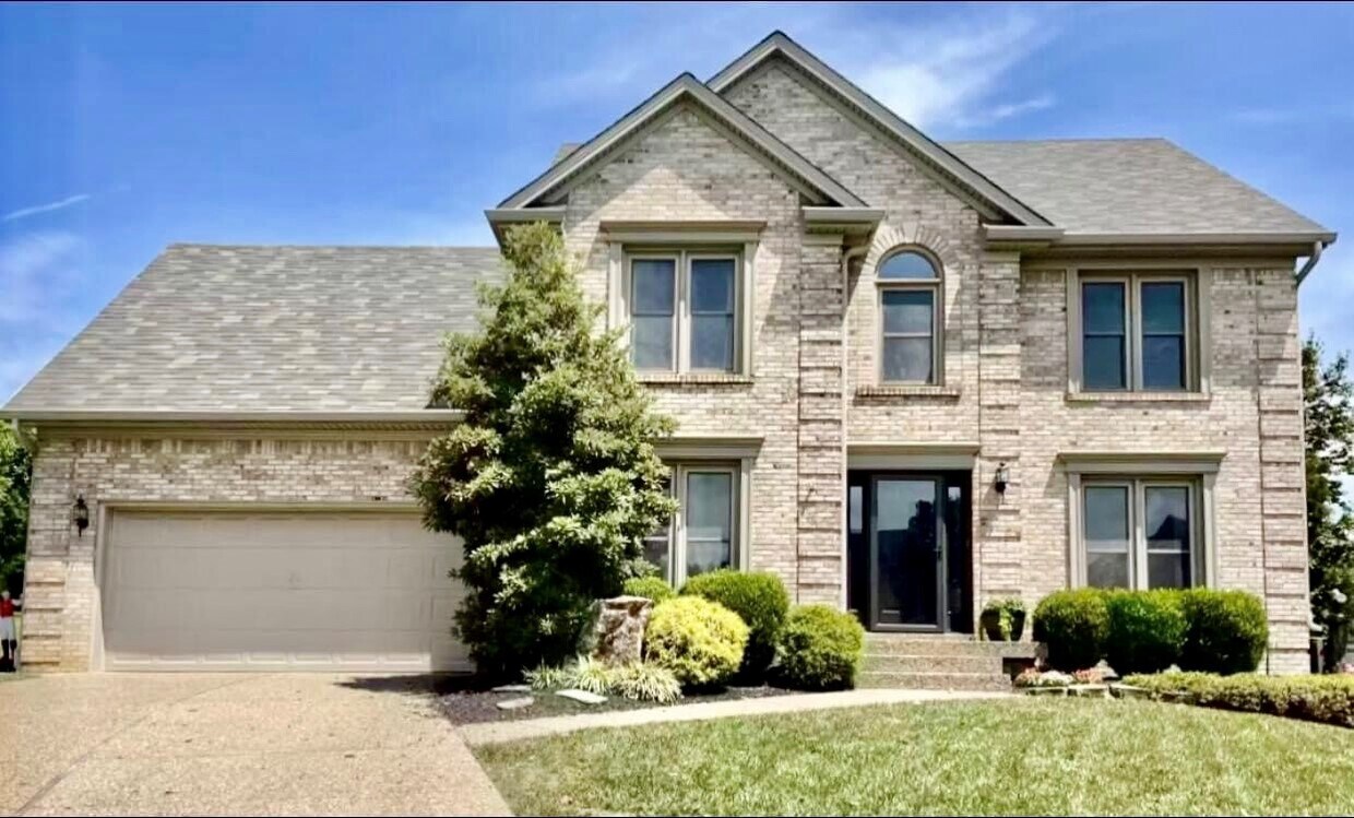 4413 Stoneham Pl, Louisville, KY 40299 House for Rent in Louisville