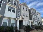 Foto principal - 327 Devon Cliffs Dr, Wake Forest