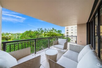 Building Photo - 10175 Collins Ave