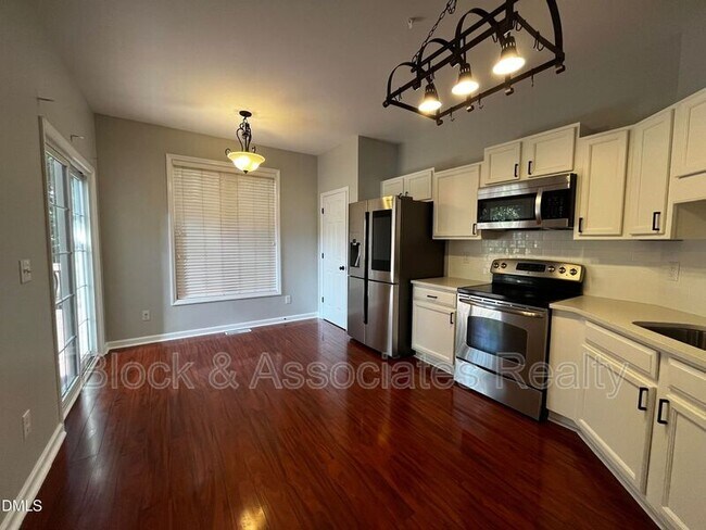 Foto del edificio - 2816 Rainford Ct