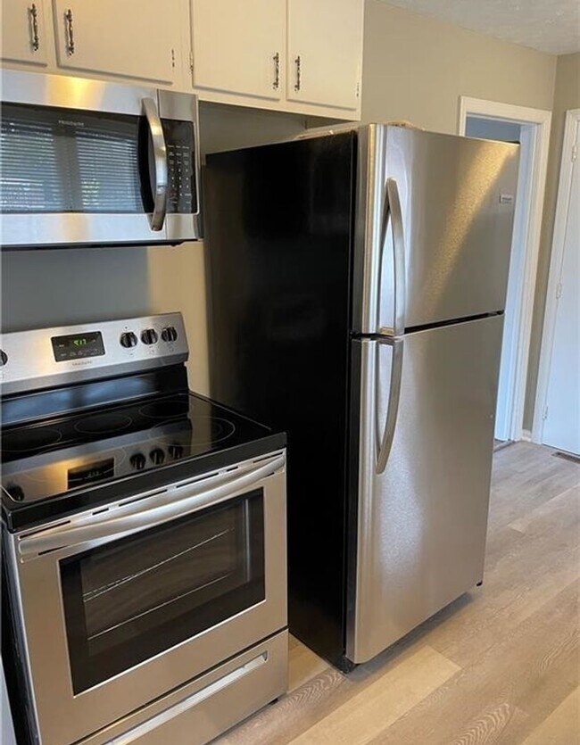 Foto del edificio - 2775 Woodvale Dr
