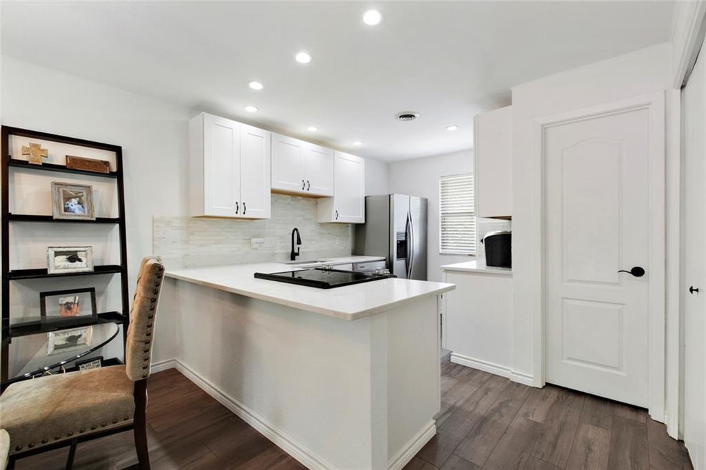 Primary Photo - 1135 Barton Hills Dr