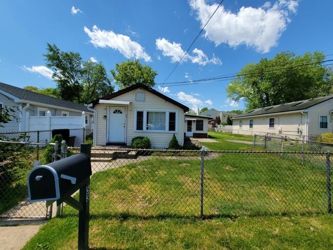 Building Photo - 53 Salem Pl