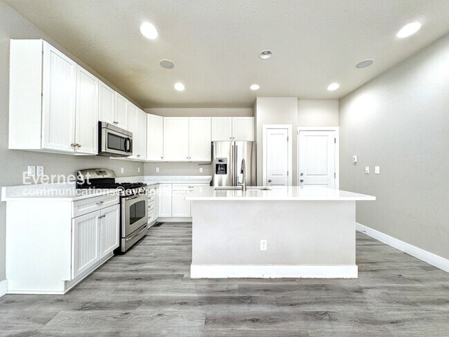 Foto del edificio - 10535 Rutledge St