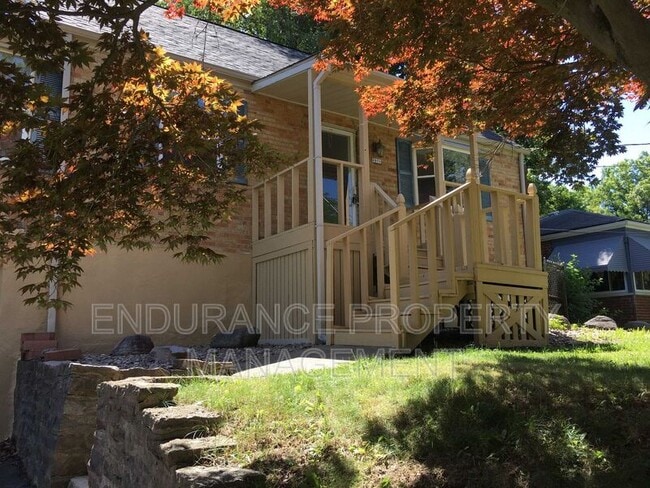 Photo - 3970 Roswell Ave House