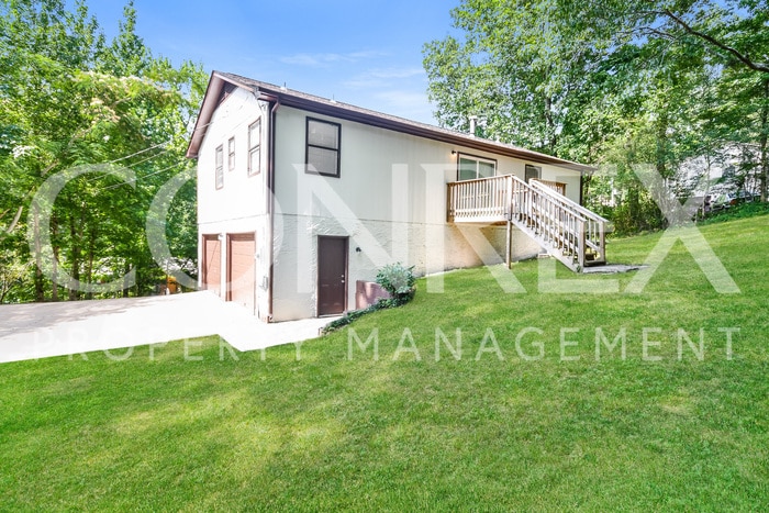 Building Photo - Lovely Irondale Home