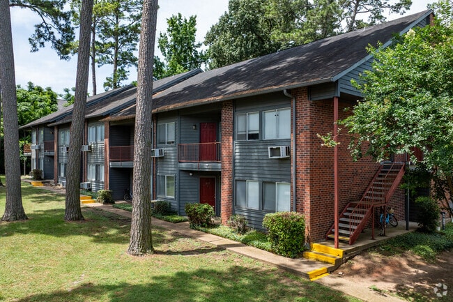 Building Photo - Paper Moon Apartments