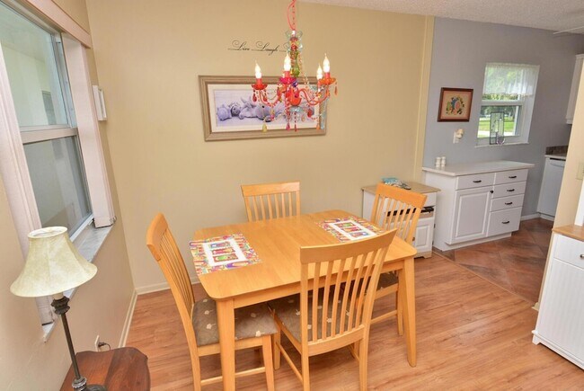 Foto del edificio - 1225 NW 21st St