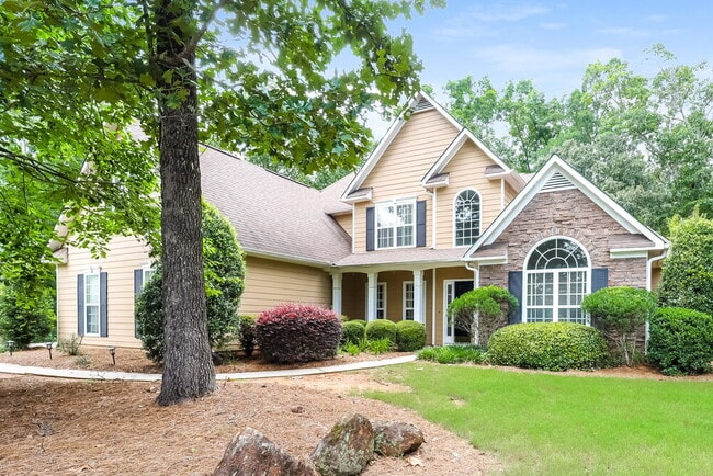 Building Photo - 215 Doe Hollow Trace