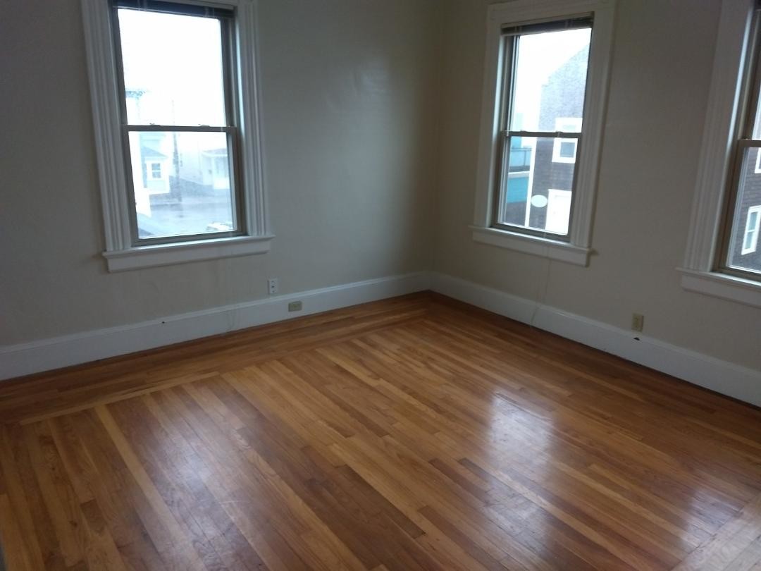 5 Carey St, Newport, RI 02840 Rentals in Newport at 5 Carey St Newport