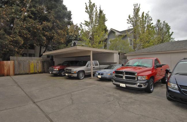 Parking - 337 Highland Ave