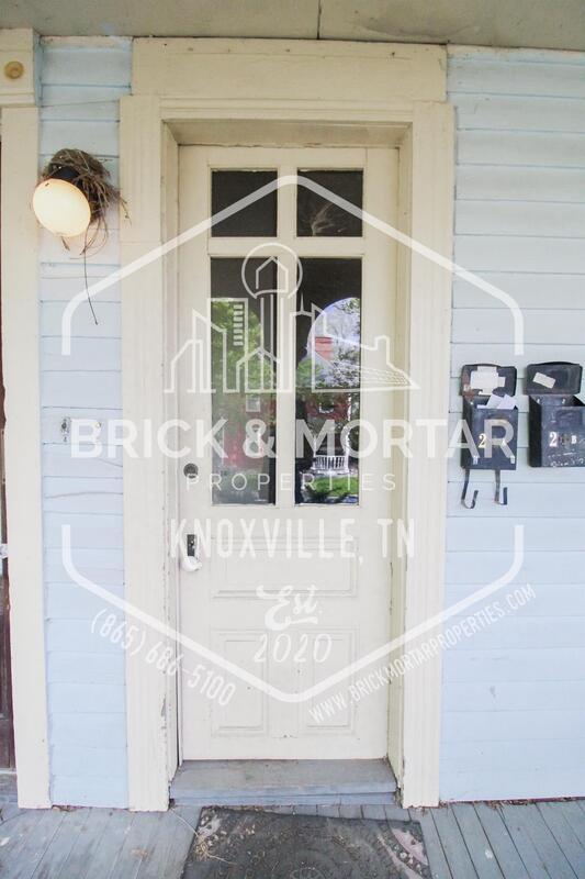 Building Photo - 817 Eleanor St