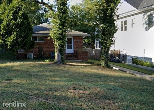 Primary Photo - 4433 16th St N