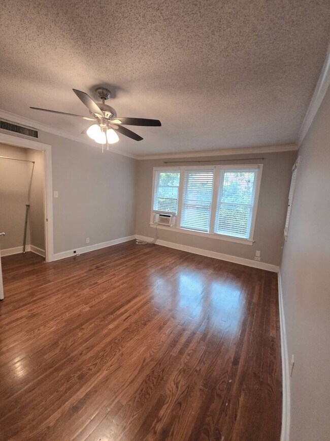 Foto del interior - 4000 Hawthorne Avenue