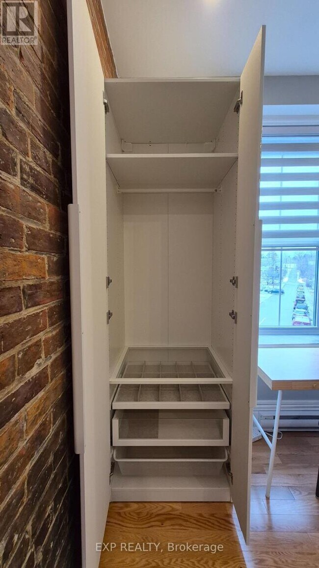 Photo du bâtiment - 63 Mill St