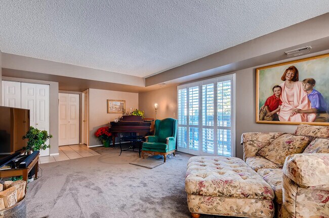 Livinig Room(old picture with carpet) - 6475 S Dayton St