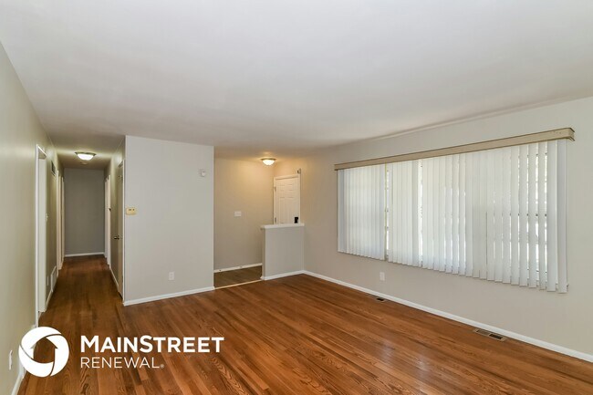 Building Photo - 8102 E 93rd Terrace