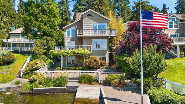 Building Photo - 3bd/3.5ba Mercer Island Home