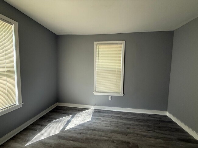 Building Photo - 3354 Spottswood Ave
