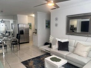 Building Photo - 299 SW 7th St