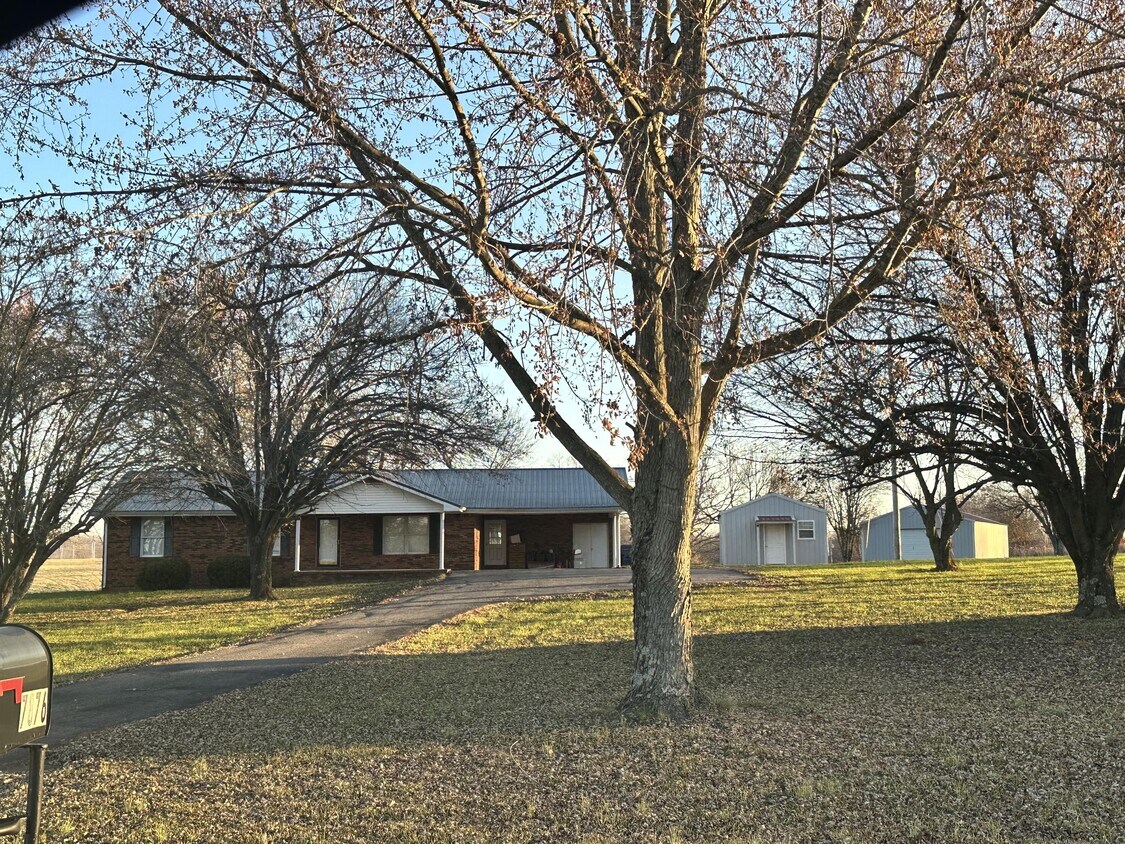 Primary Photo - 7876 Crofton-Fruit Hill Rd