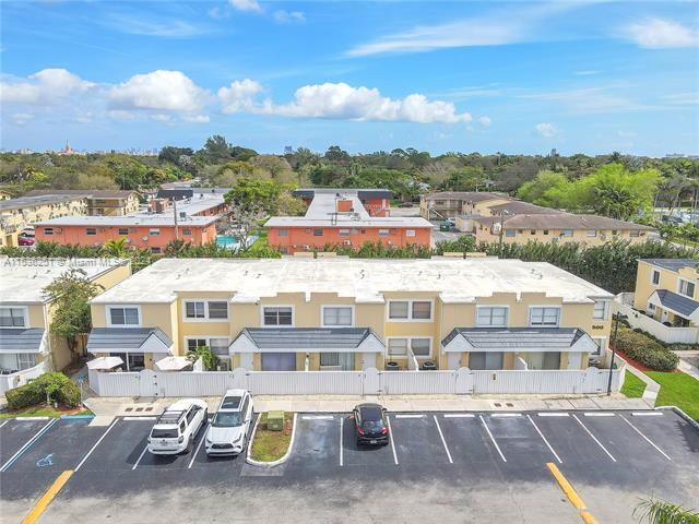 Foto del edificio - 4500 SW 68th Court Cir