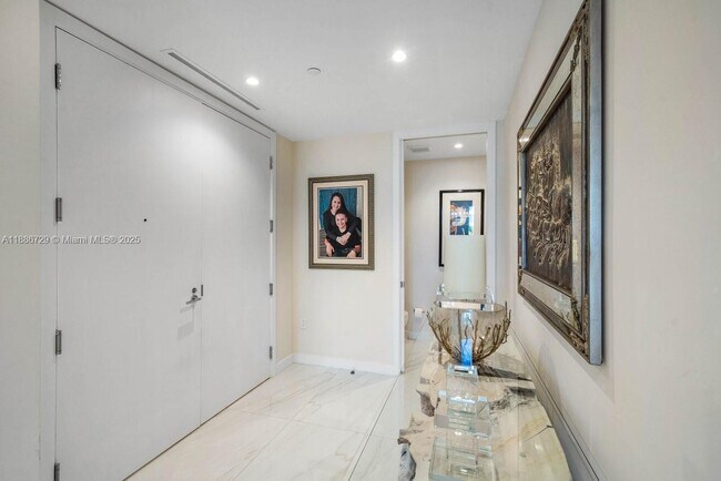 Foto del edificio - 210 SE Mizner Blvd