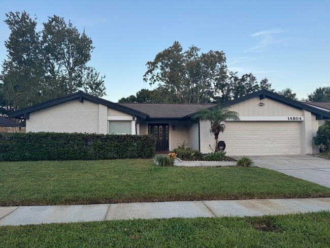 Building Photo - 14804 Dartmoor Ln