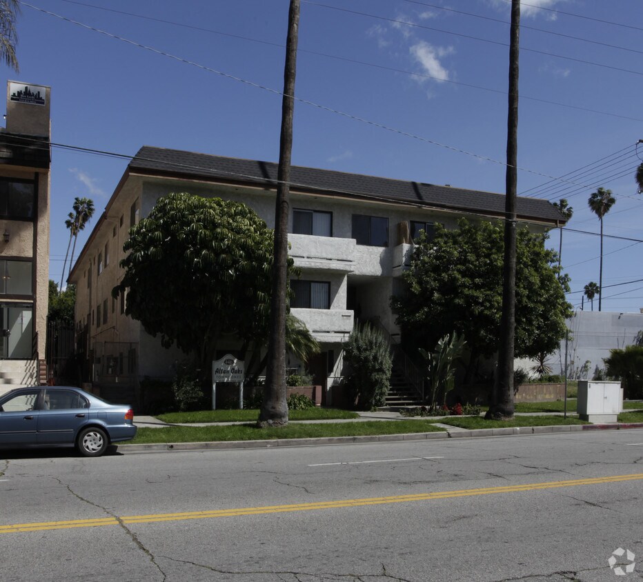Building Photo - 4416 Fulton Ave