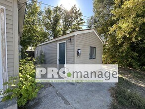 Building Photo - 437 W Crowley St