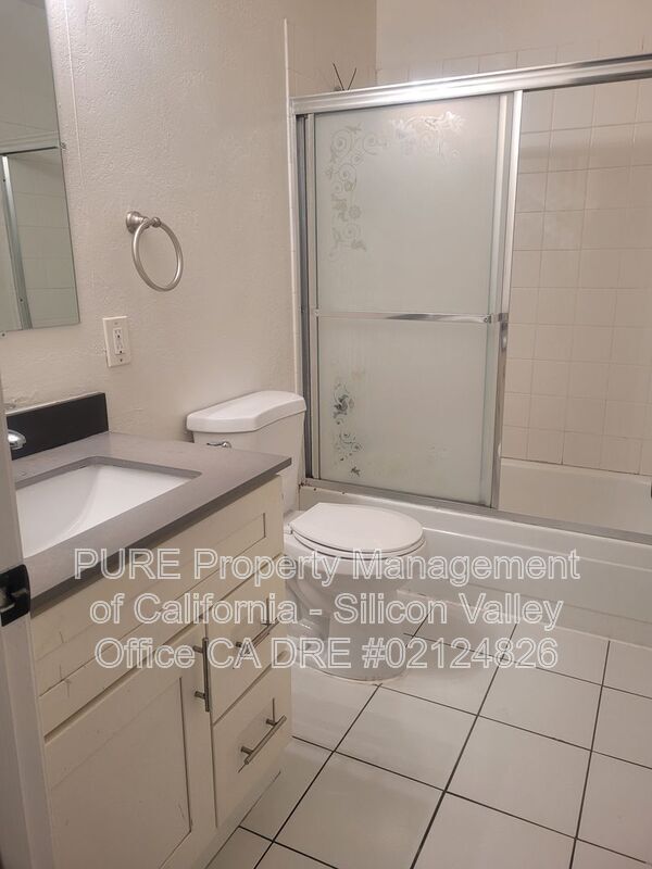 Foto del edificio - 3204 Landess Avenue