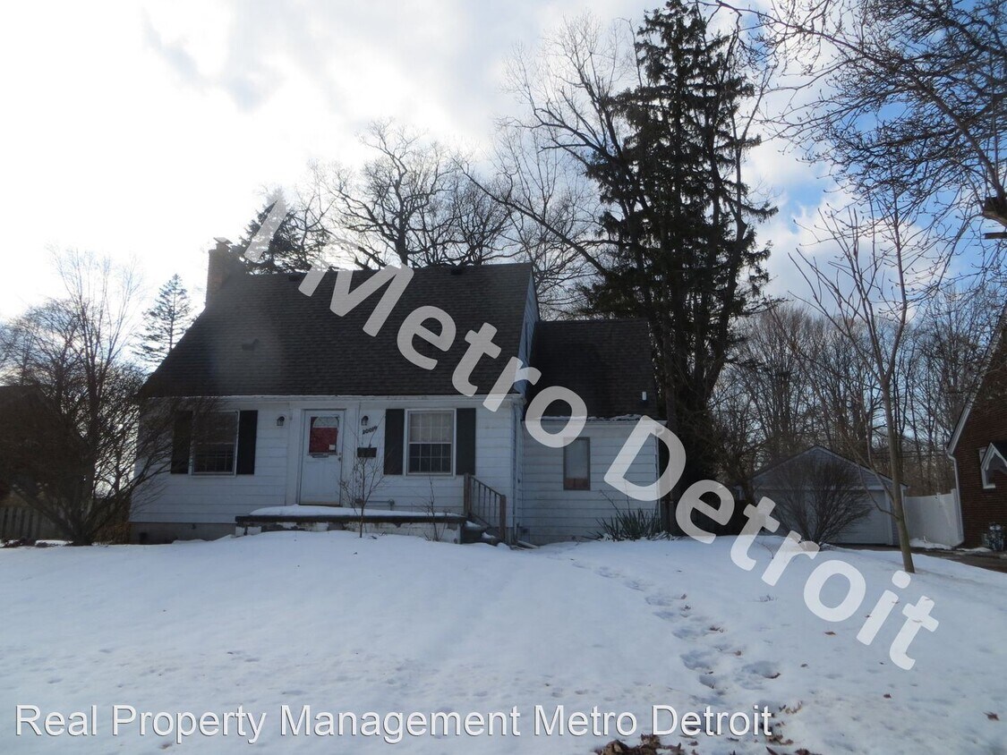 Primary Photo - 3 br, 1.5 bath House - 20019 Lennane