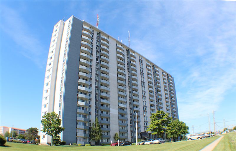 Primary Photo - 25151 Brookpark Rd