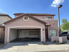 Building Photo - 10225 W Camelback Rd