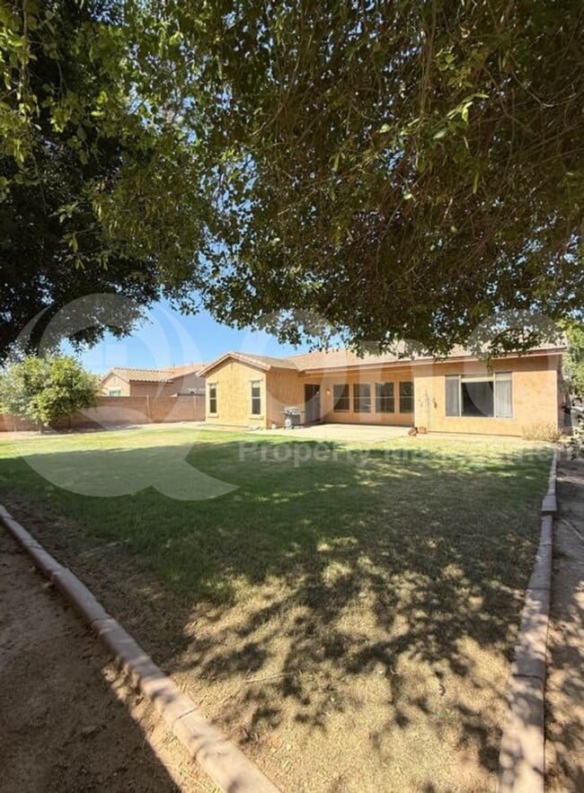 Building Photo - 1341 S Camellia Ct